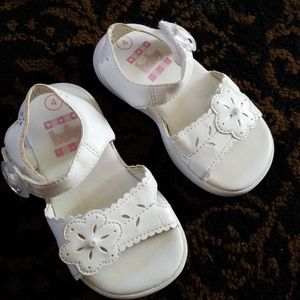 Girl baby shoes